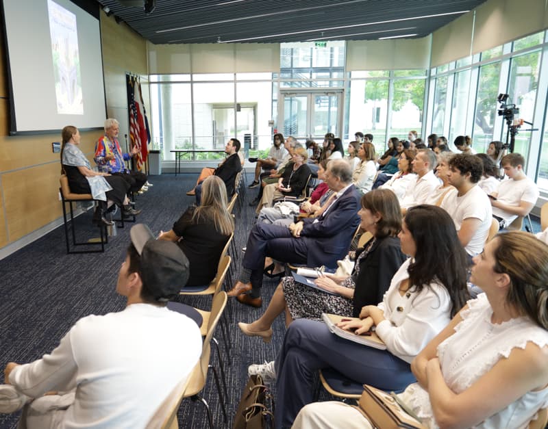 Photos from the Lecture, photo 11 of 34